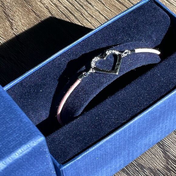 Swarovski Pink Crystal Heart Bracelet - Picture 2 of 4